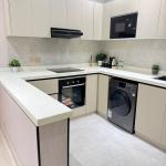 شقة مفروشة للإيجار الشهري او السنوي – الخبر (حي الحمراء)